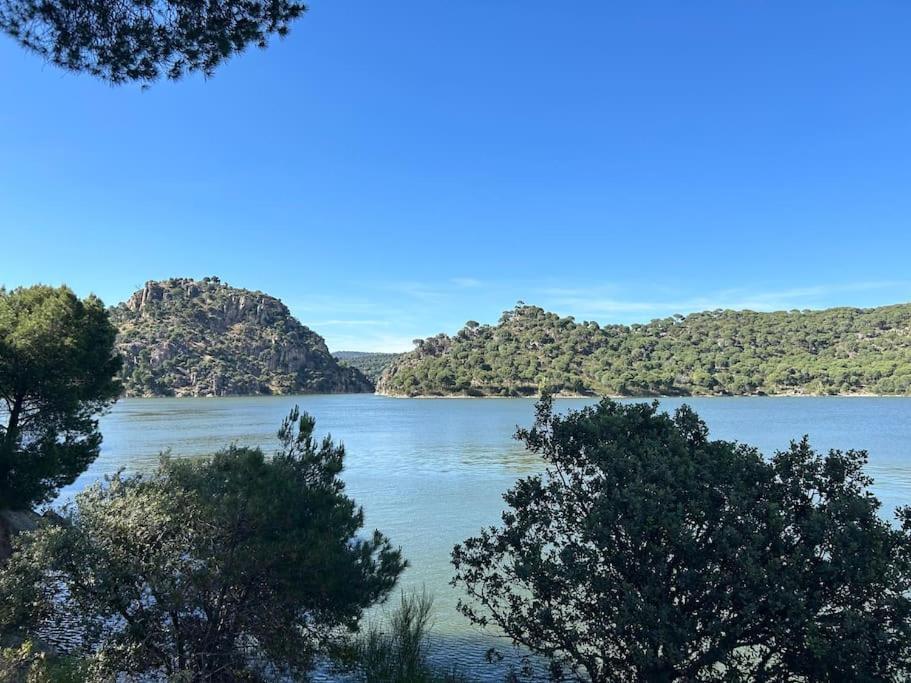 Apartamento De Lujo Vergel Suite San Martin de Valdeiglesias Bagian luar foto