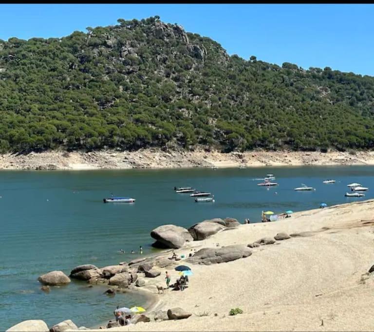 Apartamento De Lujo Vergel Suite San Martin de Valdeiglesias Bagian luar foto